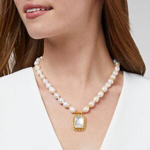 Brand New. $425 Julie Vos Pearl Necklace